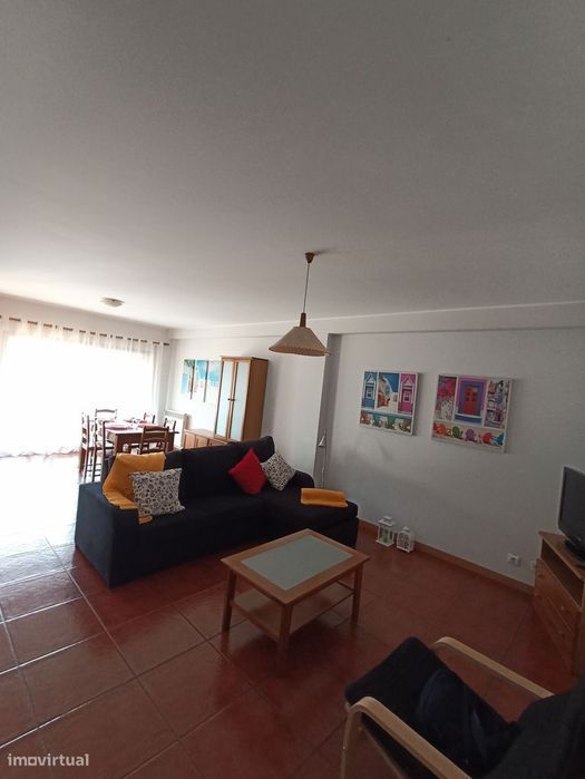 Apartamento com piscina em condomínio privado