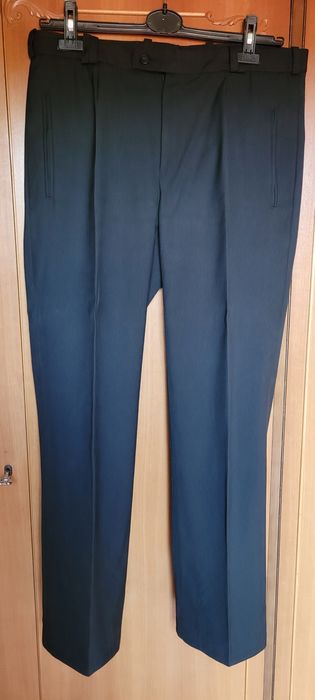 Czarne męskie klasyczne spodnie L/50-52