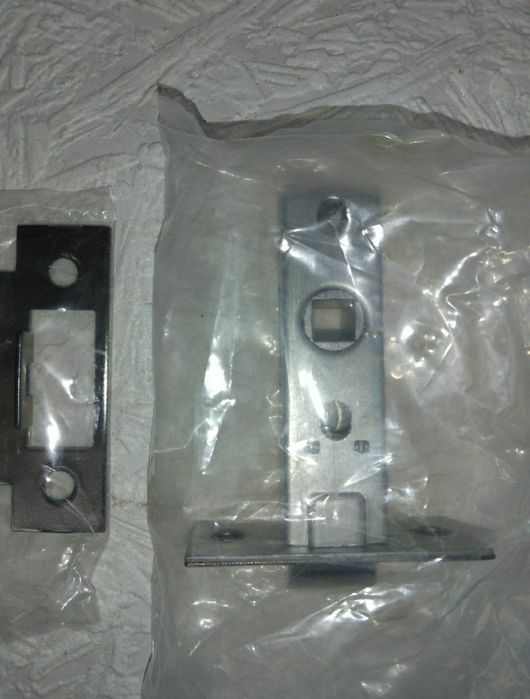 Защёлка для дверной ручки Манера