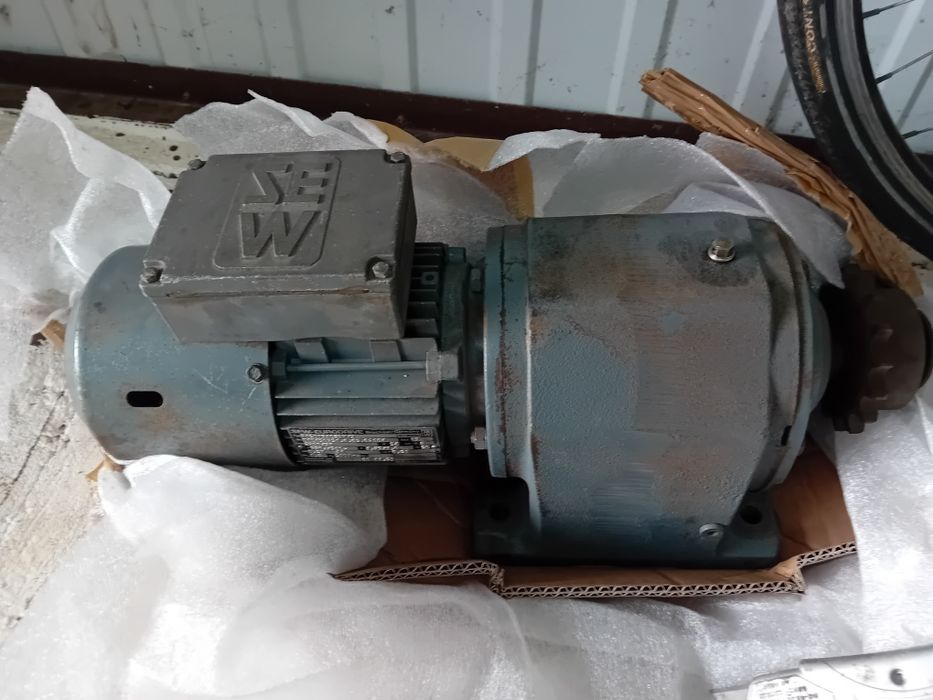 SEW euro driwe R63DT71C2BH