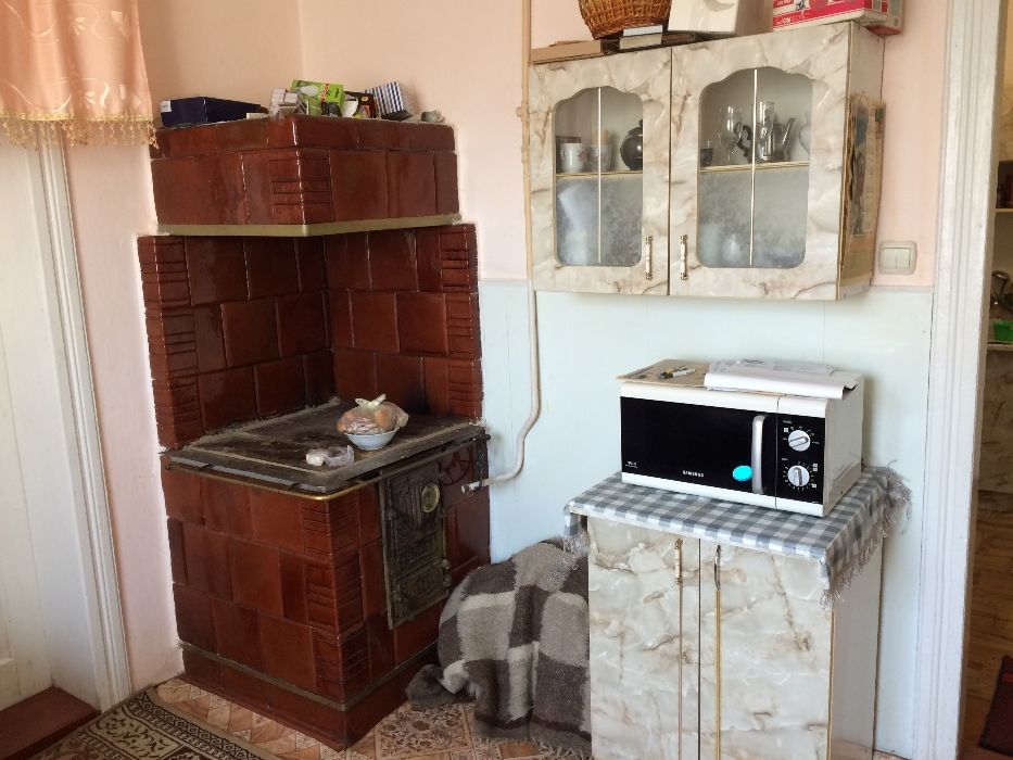 Продам газифiкований цегляний будинок в м.Хирiв Львiвськоi обл.