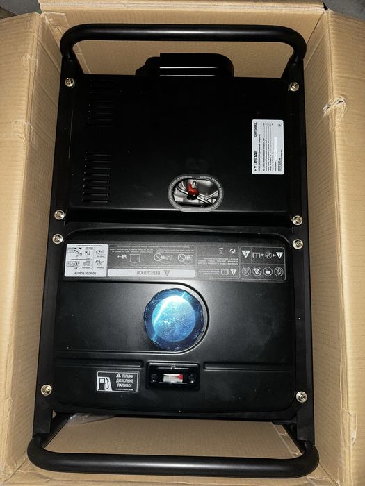 Генератор Hyundai DHY 5000L