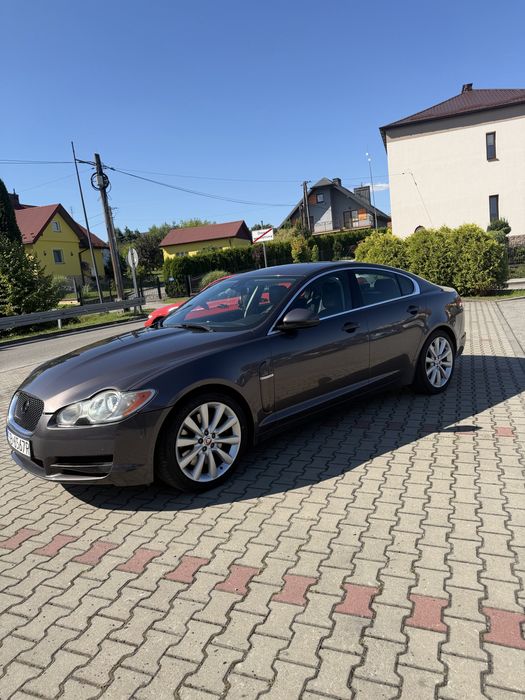 Jaguar XF 3.0d 275 koni