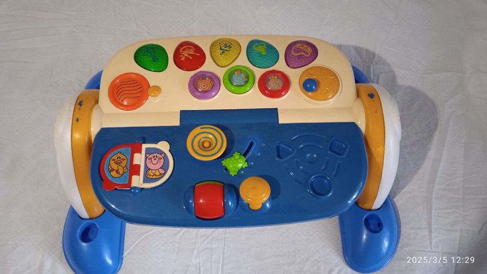 Детский игровой столик