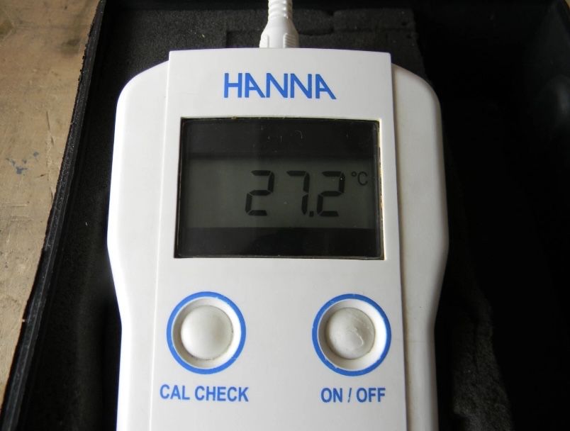 Водонепроницаемый термометр Hanna Instruments с зондом HI765 промышлен