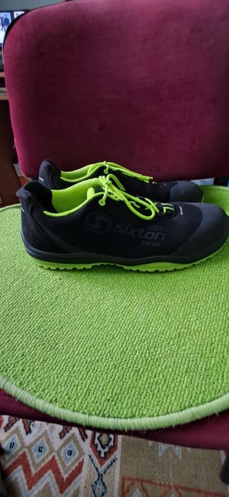 Робочі кросівки 47р Sixton