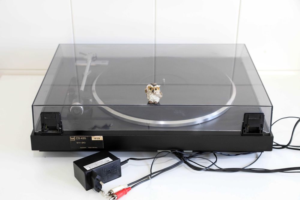 Dual CS-435 Gira discos Belt drive Full Automatic