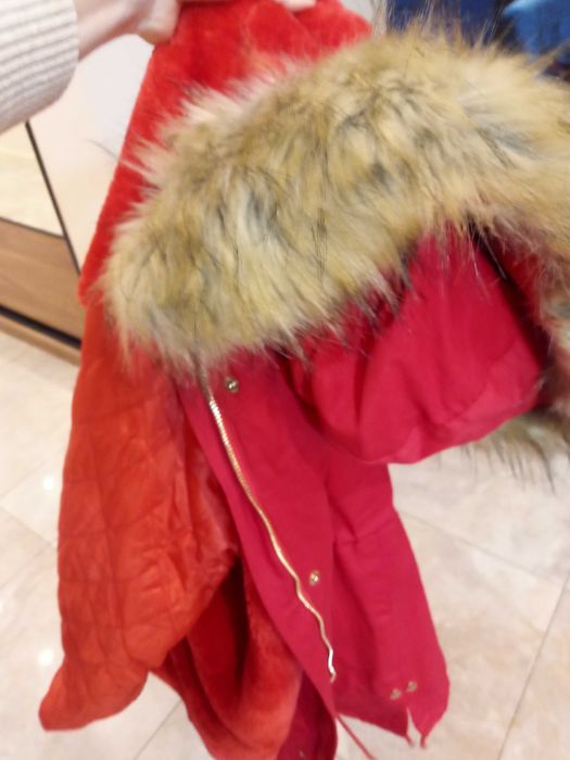 Sprzedam kurtkę zimową czerwoną