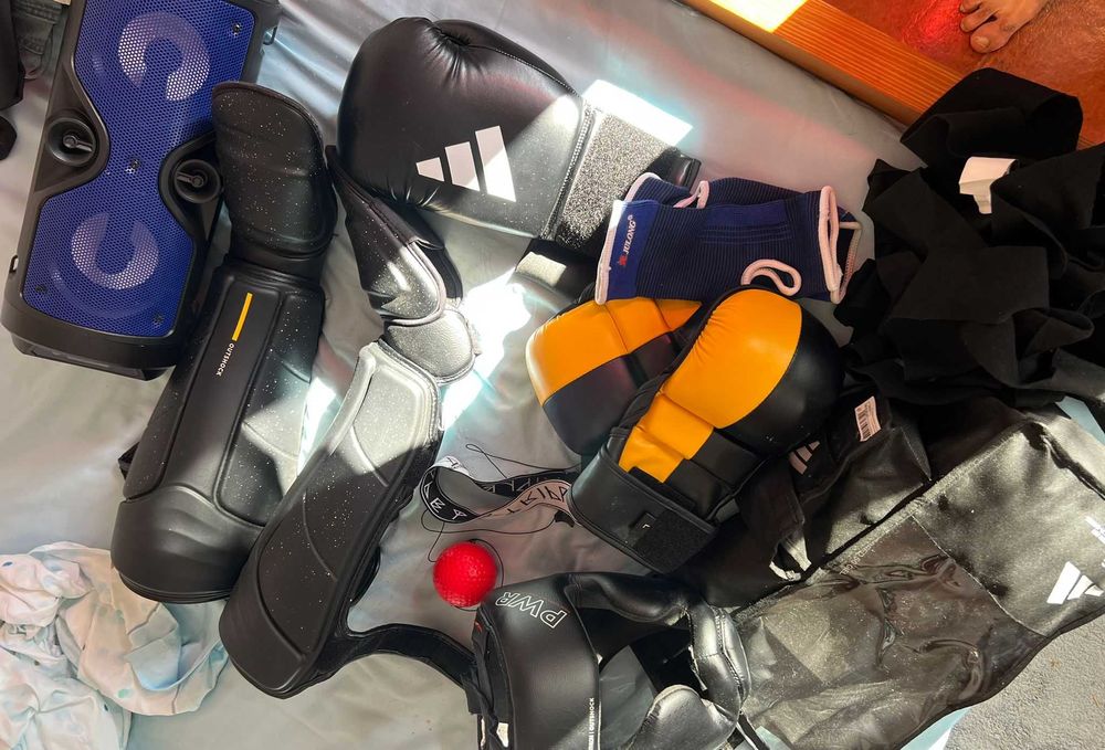 Kit Completo de Boxe / Kickboxing – Novo – Adidas + Outshock