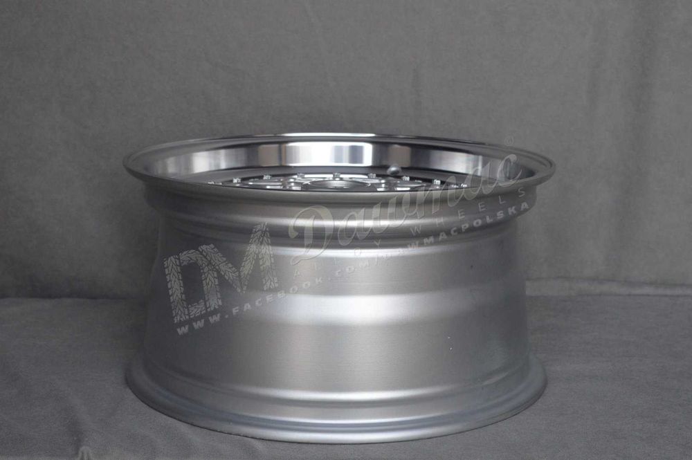 Felgi DARE RS S135 15" 8J ET15 4x100 / 4x108 SL Silver Rivets