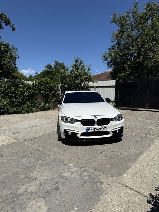 BMW F30 328i xDrive Sport Line