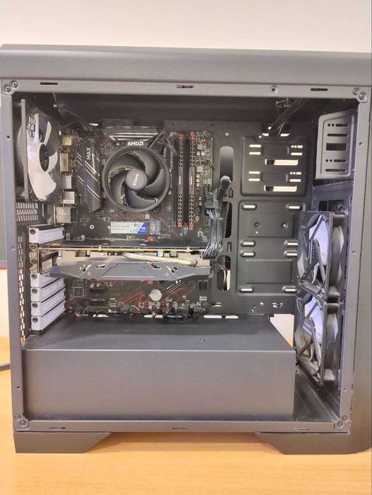 PC Gaming(AMD Ryzen 5 2600, RX 580 8GB, 16gb RAM, 500 GB SSD, 1TB HDD)