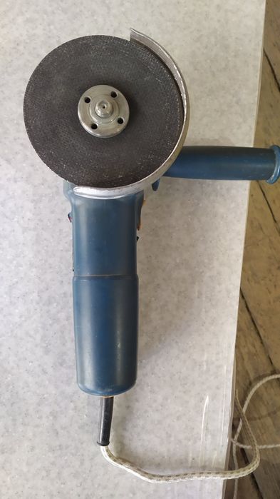 Продам болгарку  Rebit