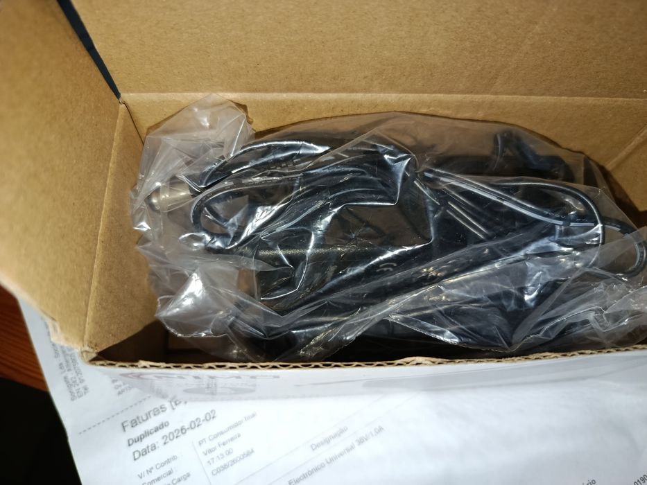 Carregador 36V 1000mA