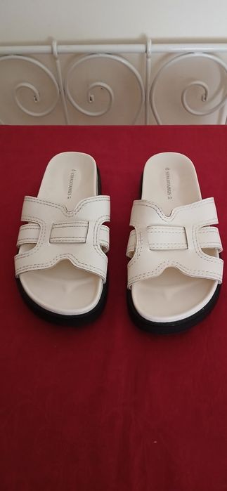 Chinelos Stradivarius