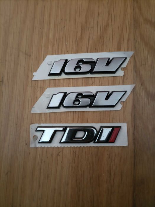Vendo emblemas/símbolos VW