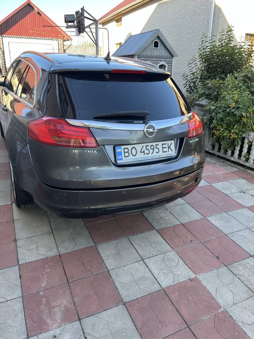 продам опель інсігнія