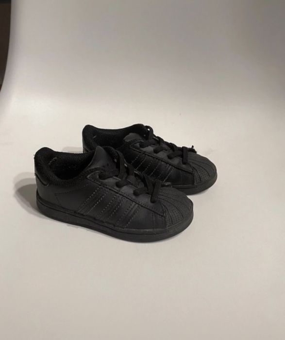 Czarne buty adidas superstar rozmiar 25 dziecięce