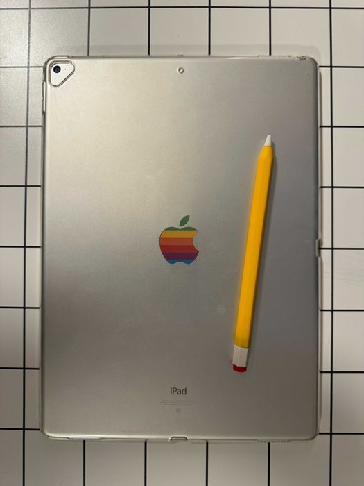Apple iPad Pro 12.9" 1st Gen (A1584) - Cinzento Sideral + Apple Pencil