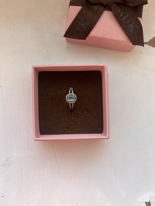 Srebrny pierścionek z błękitnym kamieniem W.Kruk