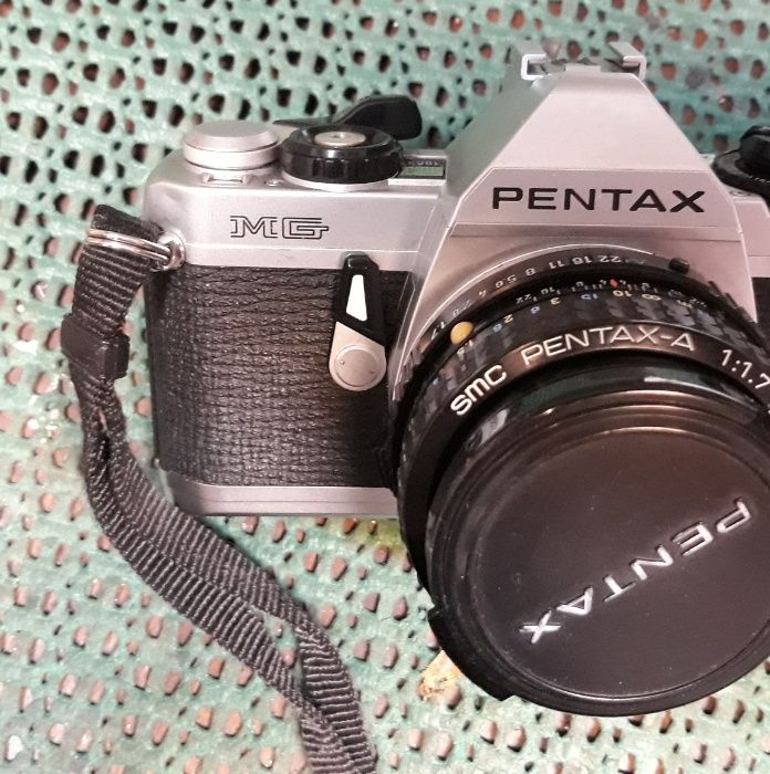 PENTAX - obiektywy ,lampa , i inne