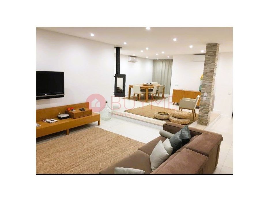 Moradia T3 Duplex para Arrendamento Anual - Vilamoura