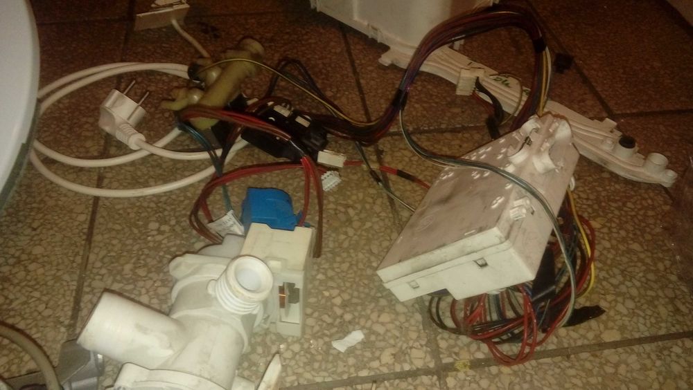 Częśći do pralki Indesit