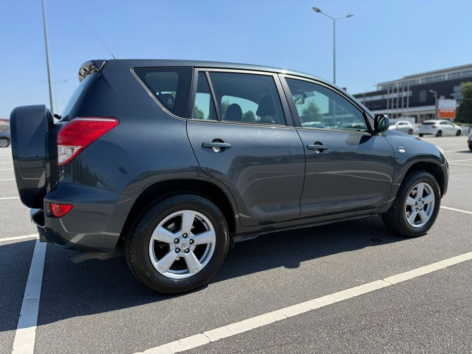 Toyota RAV4 2.2D4D — photo 4