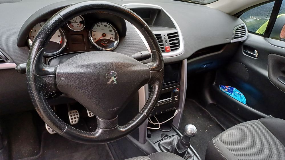 Peugeot 207CC 1.6turbo