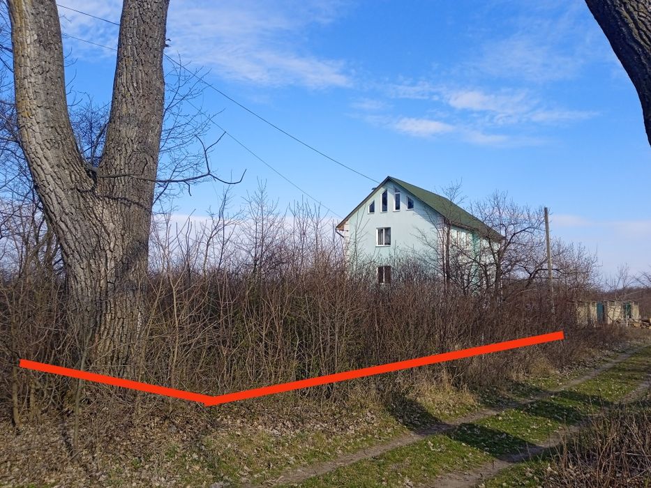 Земельна ділянка під забудову 15 с. с.Довжок 1 лінія до дороги