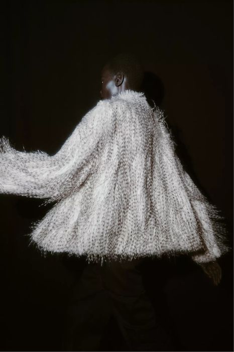 Шуба ZARA размер М новая!