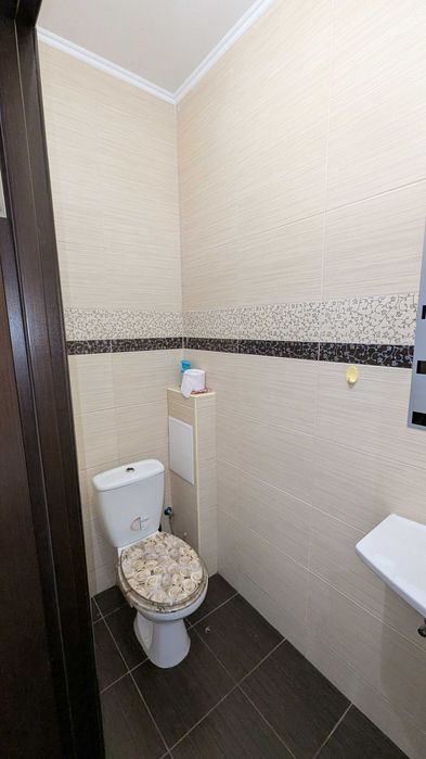 Здається 2кімнати у 2-х кімнатній квартирі без господарів/