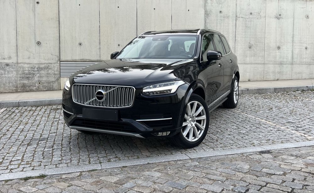 Volvo XC90 2.0 D5 Inscription Tudo na Marca