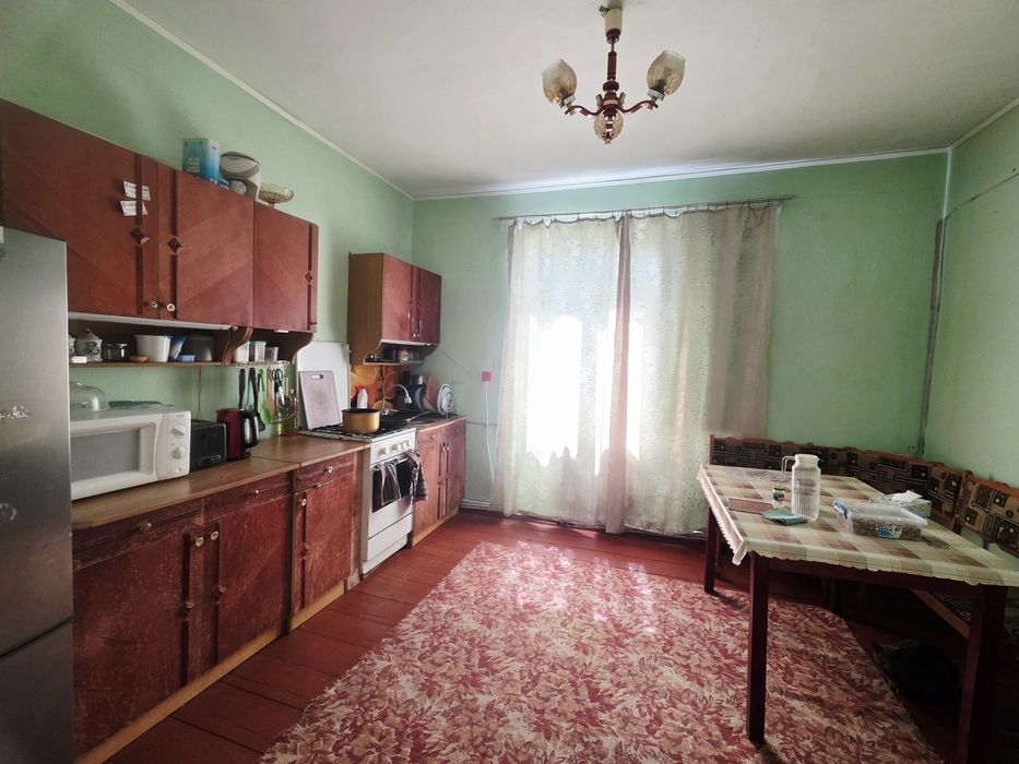 Продається добротний будинок.