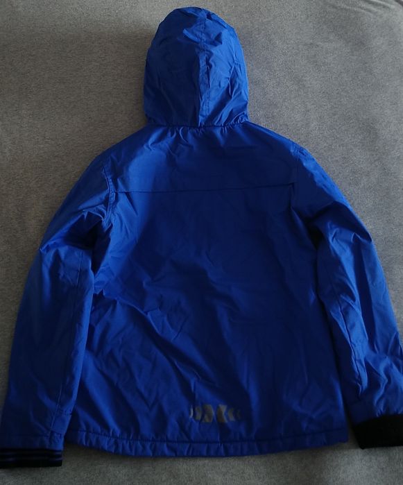 Casacos/kispo criança quentes e impermeáveis 10-12 anos