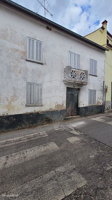 Moradia T4 para venda