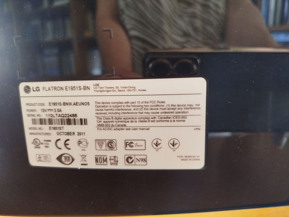 Monitor LG de 18,5 polegadas