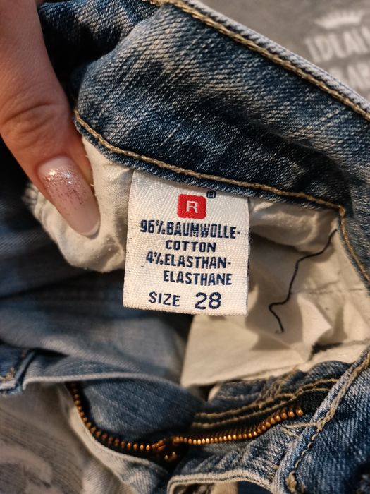 Spodnie jeansowe