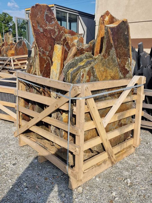 Czarny łupek kamień naturalny duże nieregularne płyty kamienne