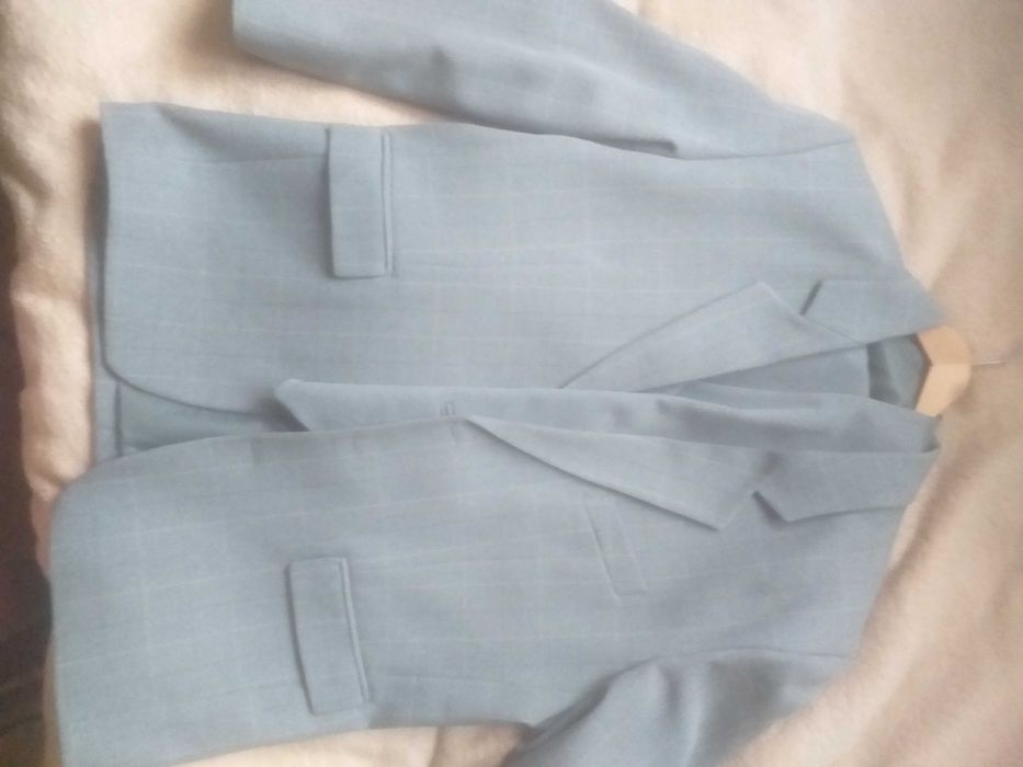 Garnitur                 .