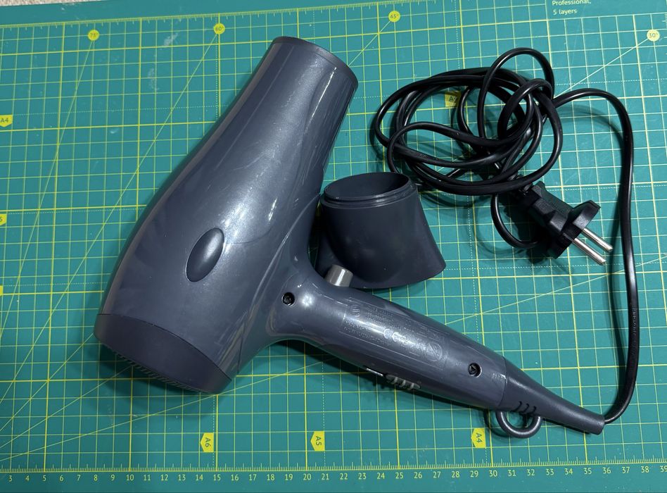 фен для волосся Philips SalonDry Active Ion HP4935/22