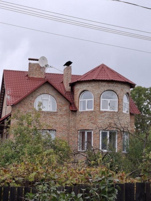 Великий будинок біля Києва — с. Горенка