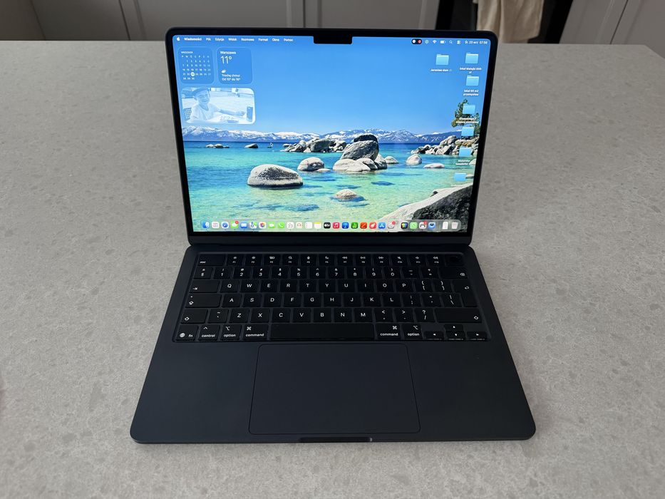 Macbook  Air2026 M5 16GB 512 GB jak nowy