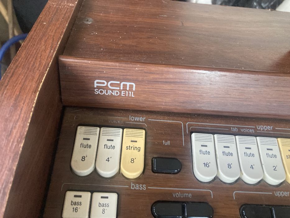 Vendo piano techenics mod sx-E11L