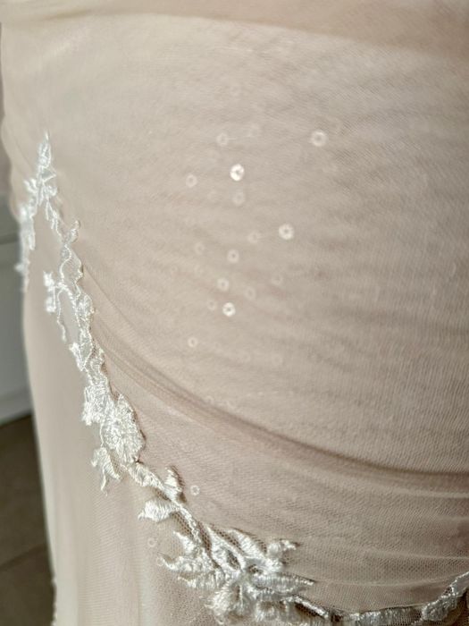 Sprzedam suknię ślubną z salonu  LE  Mariage   w  Bytomiu