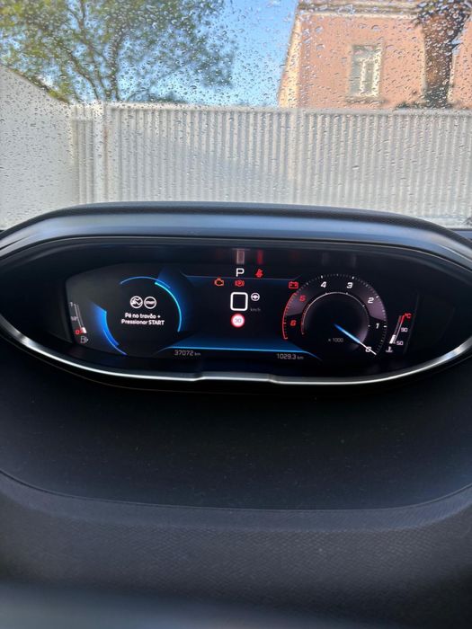 Peugeot 5008 GT 2.0 BlueHDi 180cv – Versão RARA – Full Extras – 2023 – 40.000 km