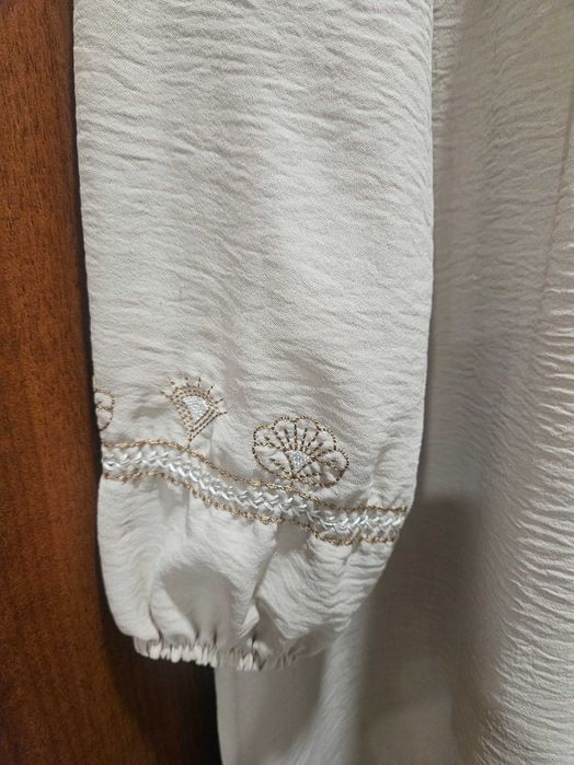 Продам сукню-вишиванку, розмір М
