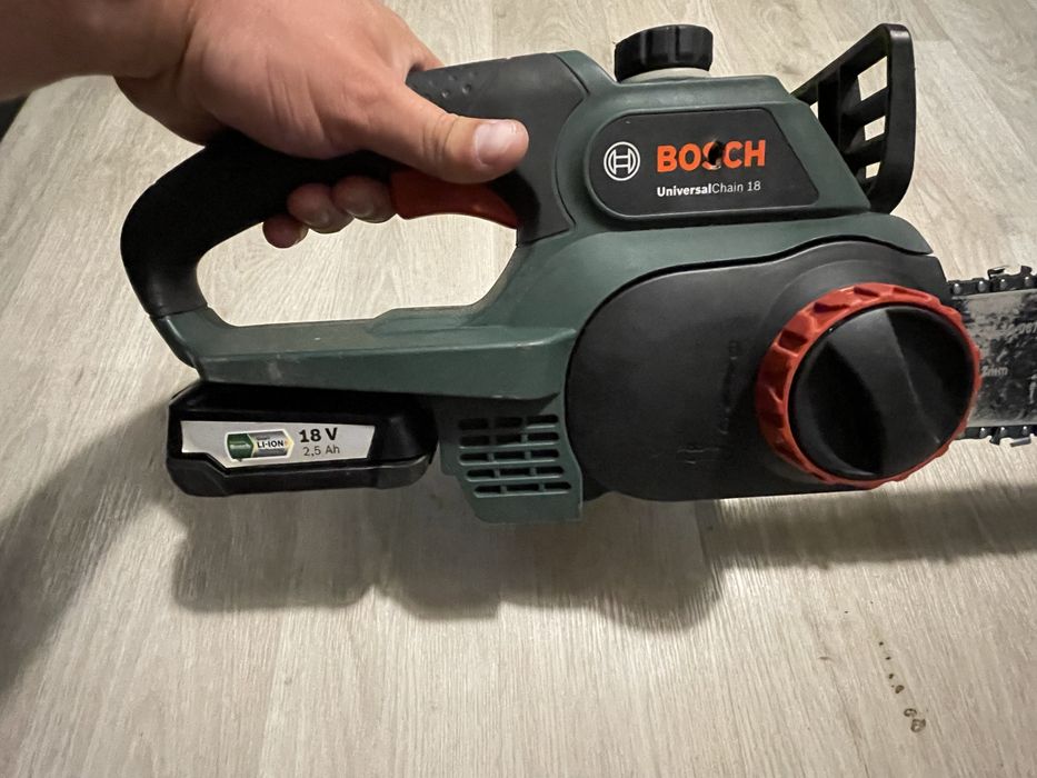 Аккумуляторная цепная пила Bosch Universal Chain 18 Срочно