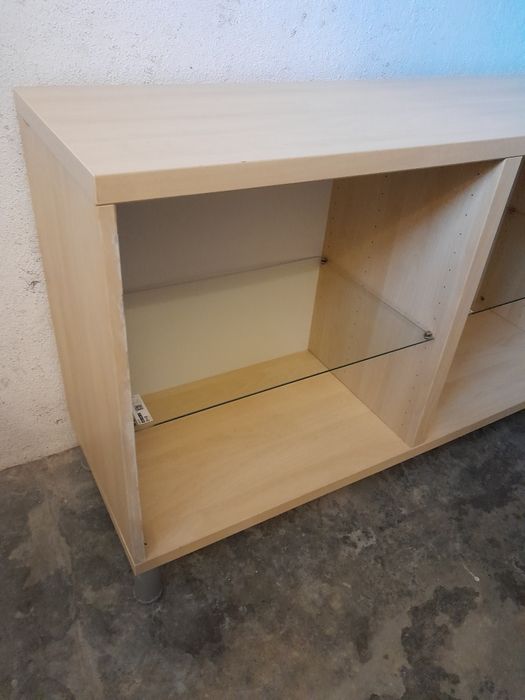 Estante ikea com prateleiras