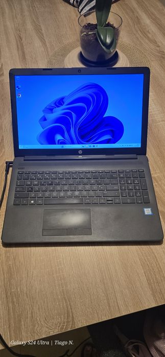 Portátil HP G7 com carregador